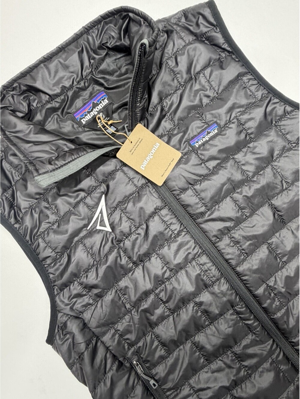 NWT Patagonia Nano Puff Vest Mens Medium Black Full Zip Embroidered MSRP: $189